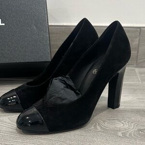 CHANEL Calfskin Suede Patent Leather Cap Toe Pump Heel Brand New in Box